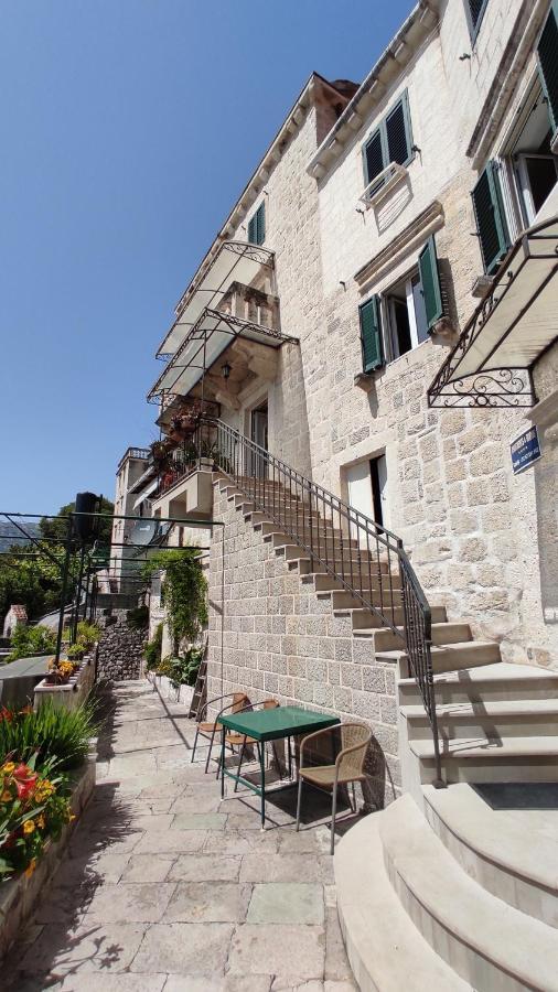 Gudelj Apartments Perast Exterior photo